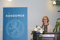 Paula Risikko muistutteli puheessaan mm. Kokoomuksen tehtävästä nimenomaan vastuunkantajapuolueena.