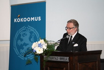 Historiikkikatsauksen 90-vuotiseelle taipaleelle antoi yhdistyksen entinen puheenjohtaja, historian lehtori, Jussi-Pekka Kangas.